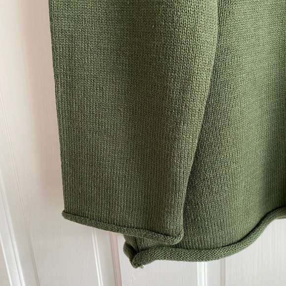 NWT | BCBG Max Azria Olive Sweater | M - Picture 4 of 9